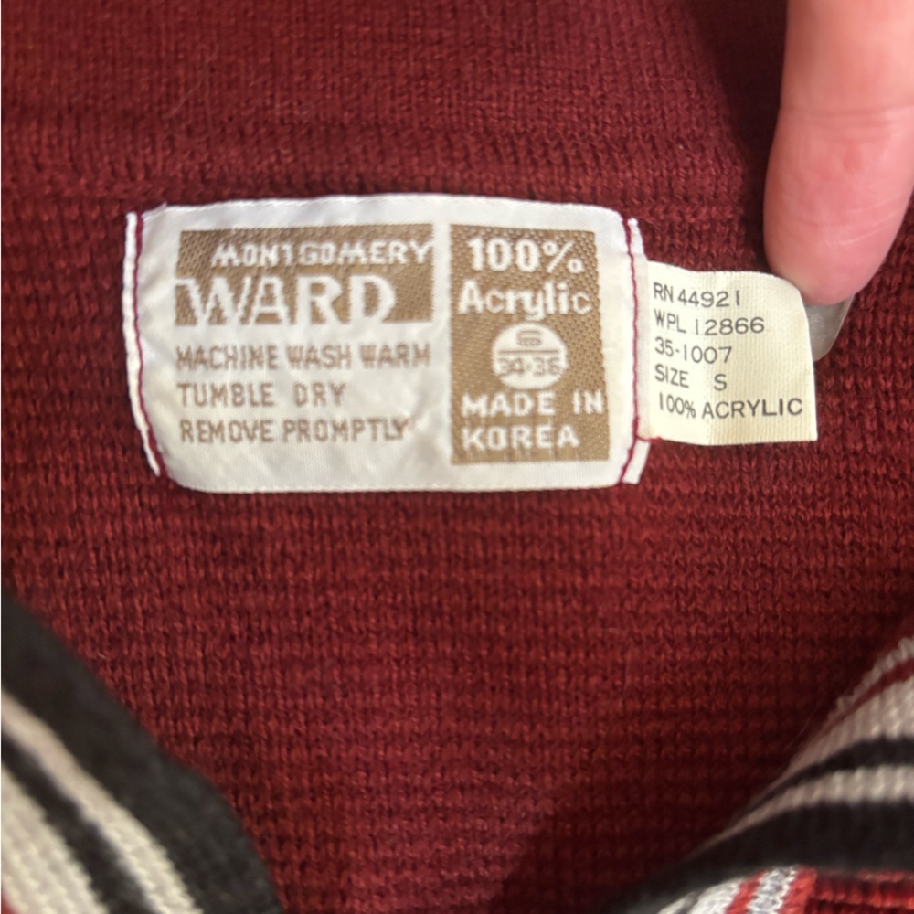 Men's Red Long-Sleeve Knit Polo Sweater with Striped Trim - Picture 5 of 5